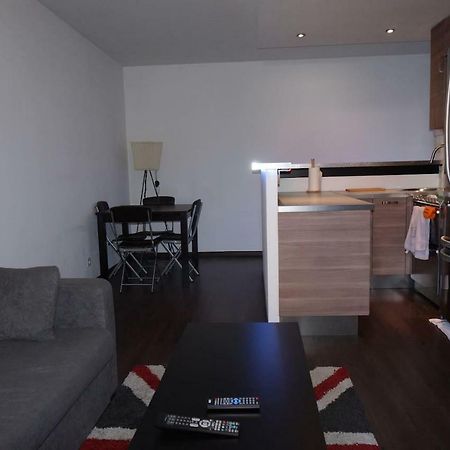F1 De 36M2 Avec Terrasse Et Parking Privatif. Apartman La Roquette-sur-Siagne Kültér fotó