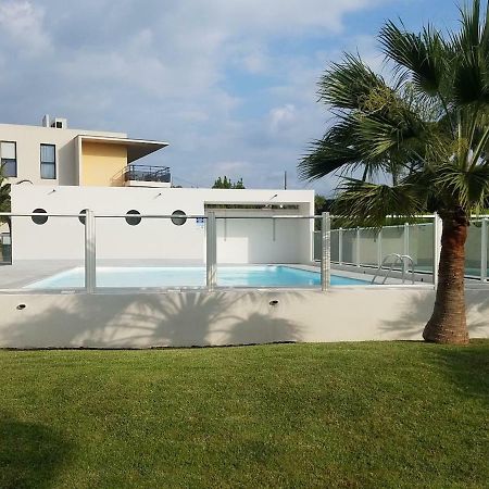 F1 De 36M2 Avec Terrasse Et Parking Privatif. Apartman La Roquette-sur-Siagne Kültér fotó