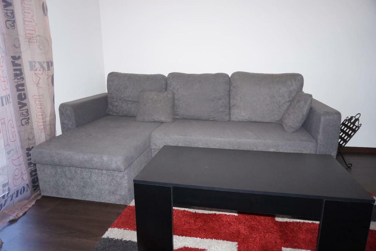 F1 De 36M2 Avec Terrasse Et Parking Privatif. Apartman La Roquette-sur-Siagne Kültér fotó